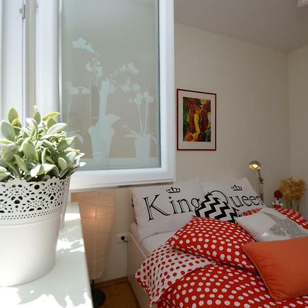 Apartment Vacation In Zadar - Mirna Экстерьер фото