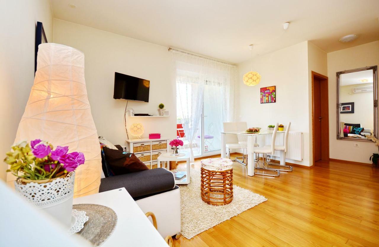 Apartment Vacation In Zadar - Mirna Экстерьер фото