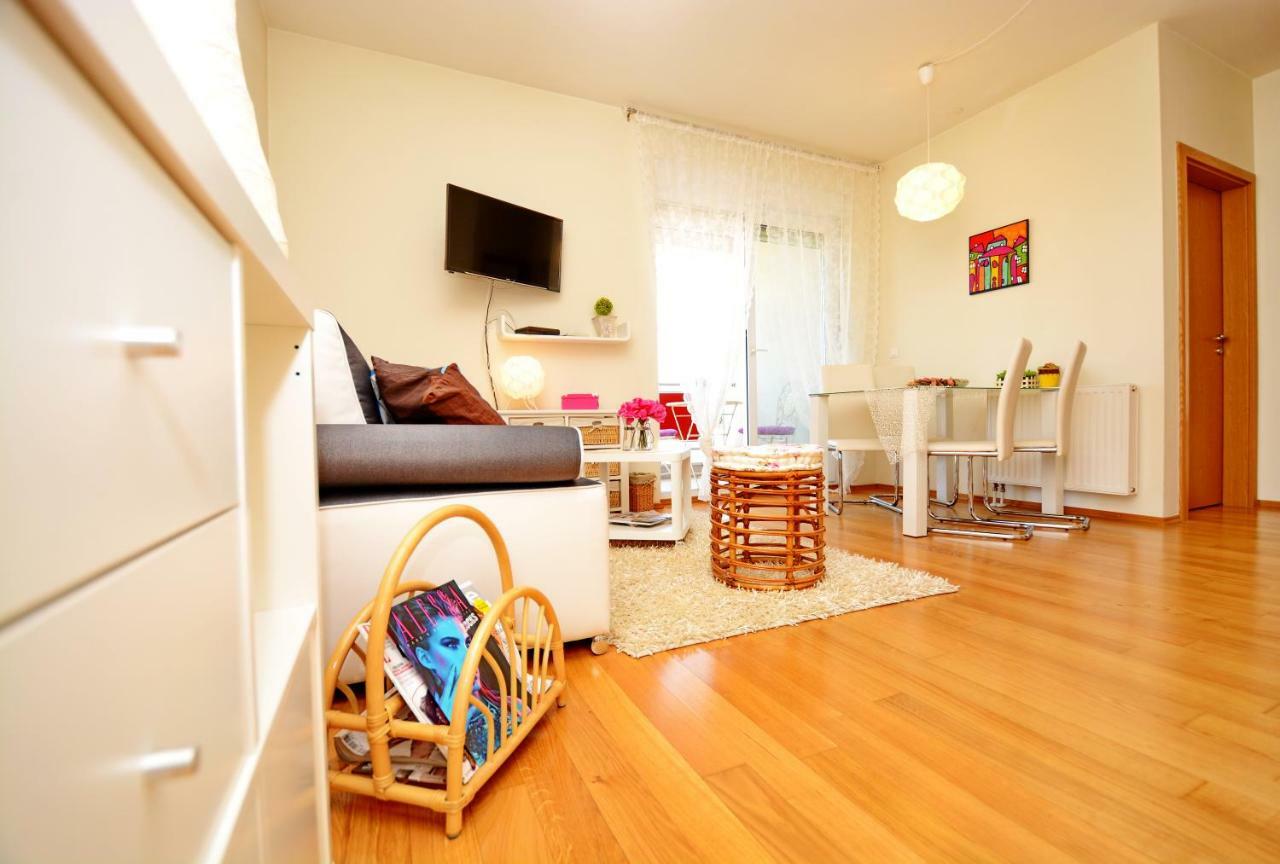 Apartment Vacation In Zadar - Mirna Экстерьер фото